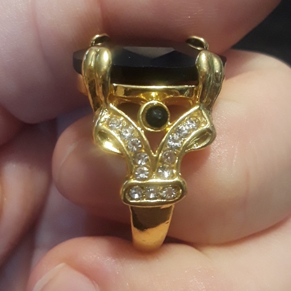 Black Onyx Gold Statement Bling Ring - Picture 4 of 5